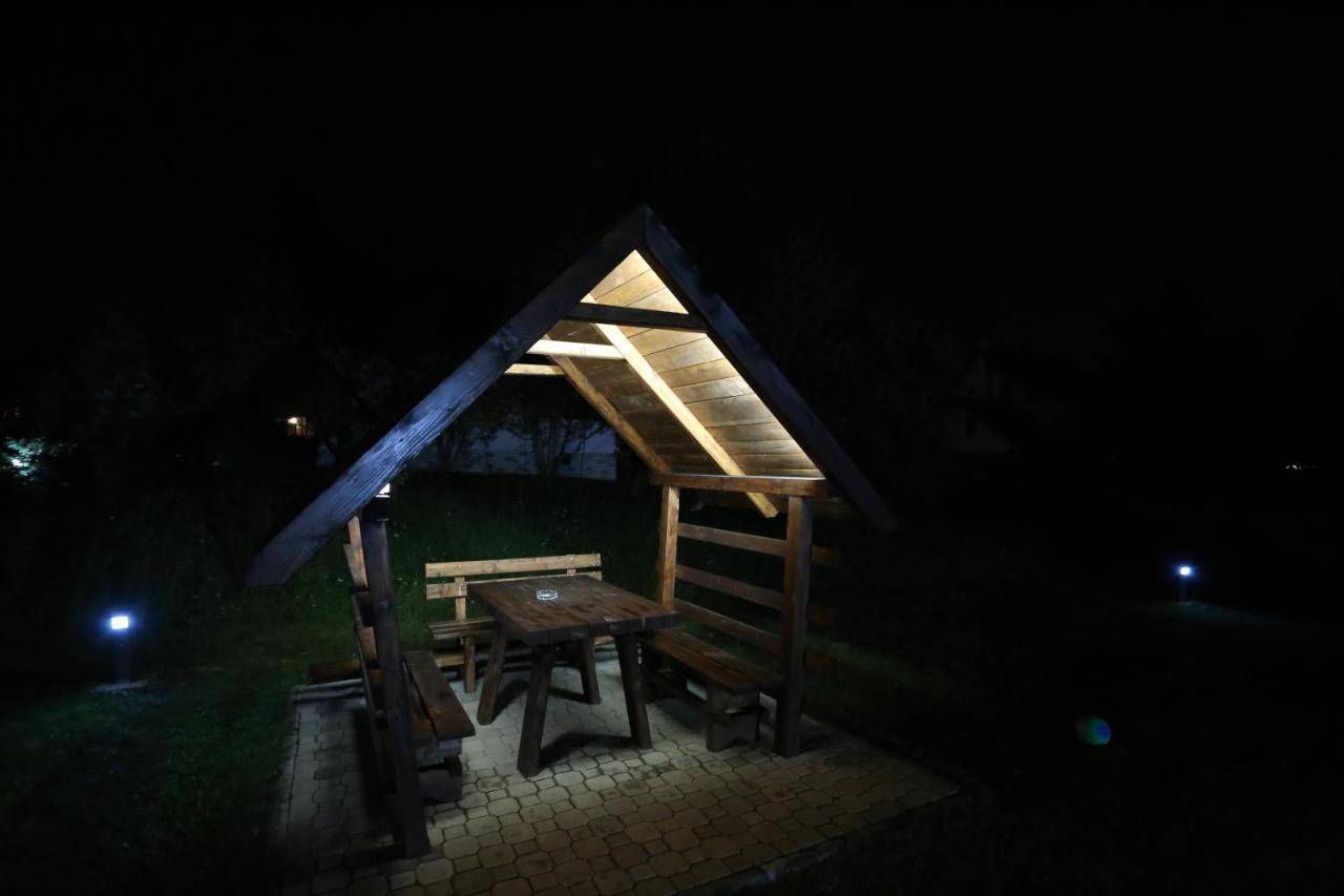 Mipet Apartmani Zlatibor Eksteriør billede