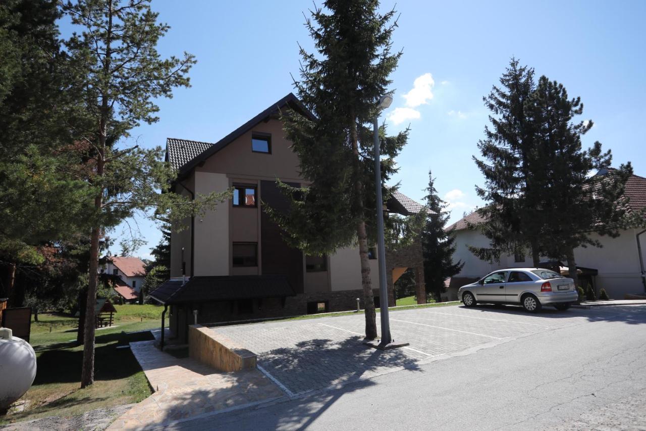 Mipet Apartmani Zlatibor Eksteriør billede
