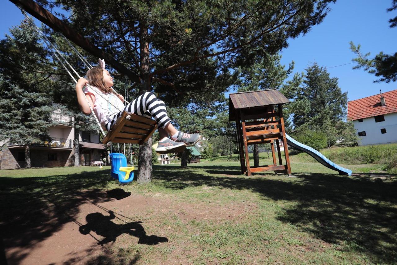 Mipet Apartmani Zlatibor Eksteriør billede